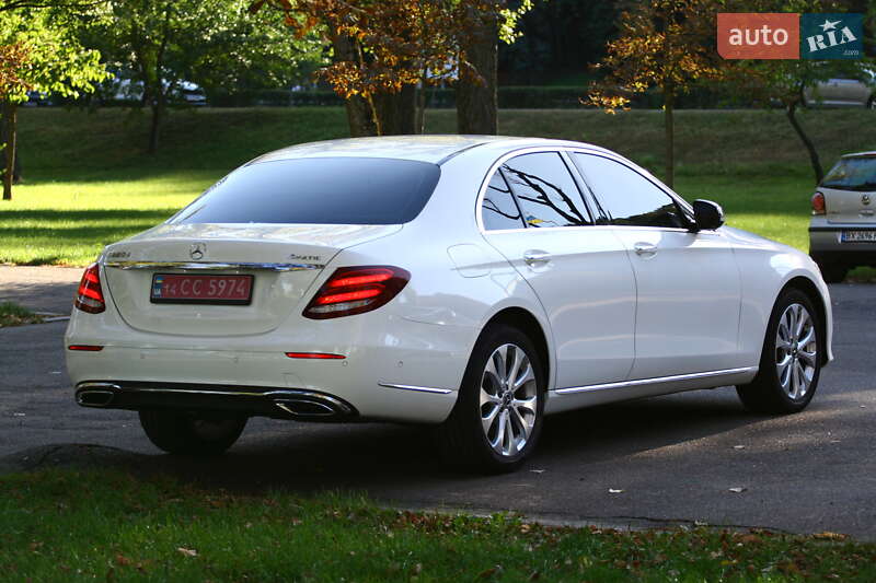Седан Mercedes-Benz E-Class 2018 в Киеве