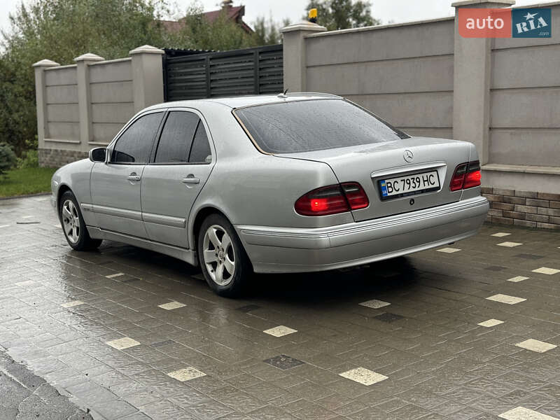 Седан Mercedes-Benz E-Class 2001 в Дрогобыче