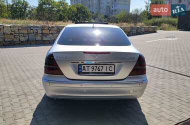 Седан Mercedes-Benz E-Class 2005 в 