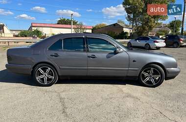Седан Mercedes-Benz E-Class 1998 в 