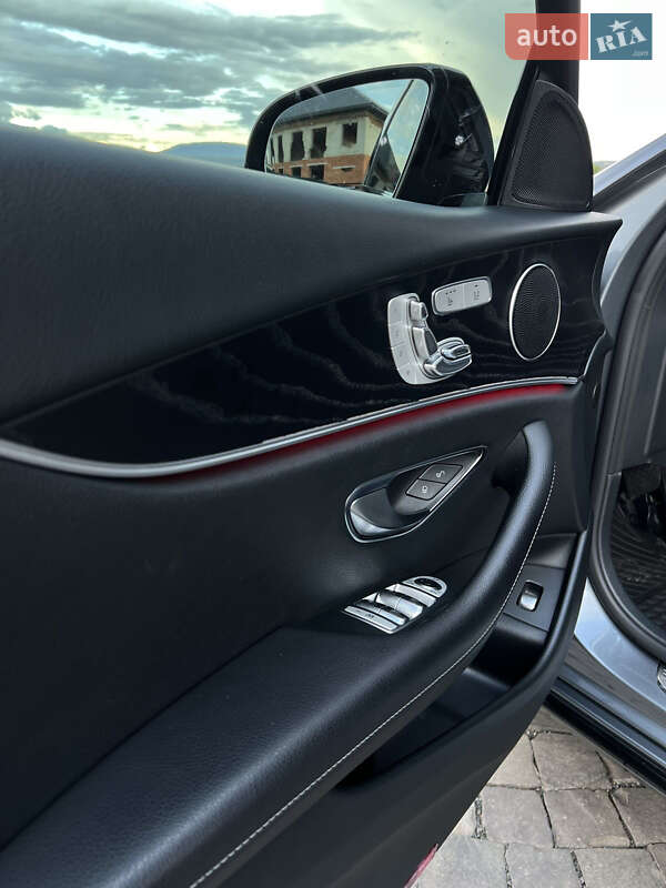 Седан Mercedes-Benz E-Class 2017 в Иршаве