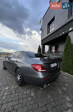Седан Mercedes-Benz E-Class 2017 в 