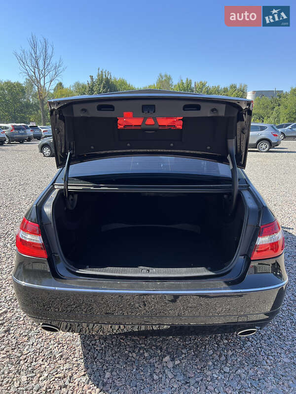 Седан Mercedes-Benz E-Class 2011 в Черкассах