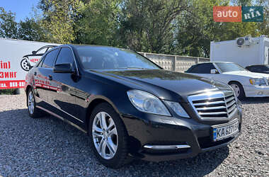 Седан Mercedes-Benz E-Class 2011 в 