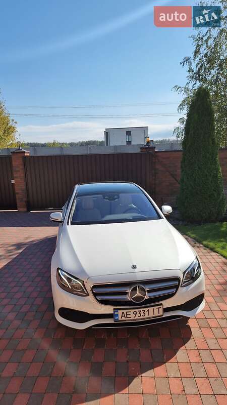 Седан Mercedes-Benz E-Class 2018 в Дніпрі