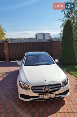 Седан Mercedes-Benz E-Class 2018 в 