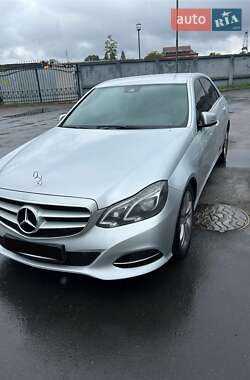 Седан Mercedes-Benz E-Class 2015 в 