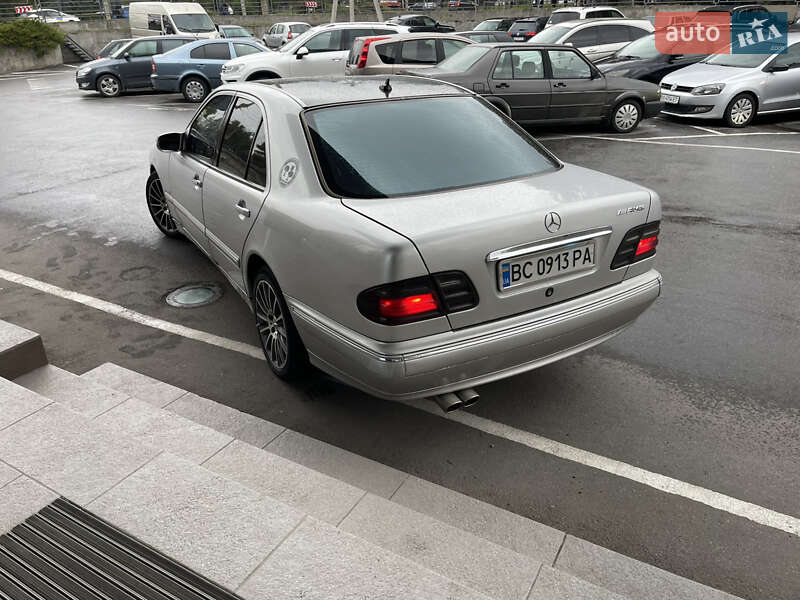 Седан Mercedes-Benz E-Class 2000 в Тернополе