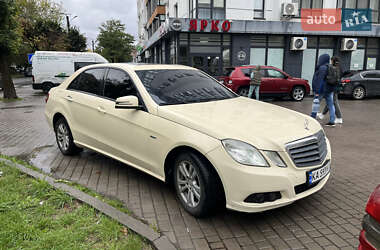 Mercedes-Benz E-Class 2011