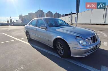 Седан Mercedes-Benz E-Class 2002 в Києві