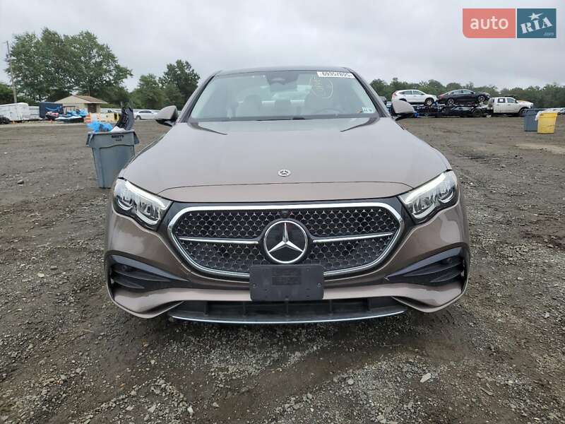 Седан Mercedes-Benz E-Class 2025 в Львове