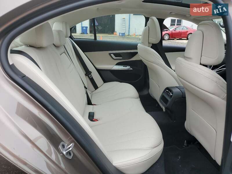 Седан Mercedes-Benz E-Class 2025 в Львове