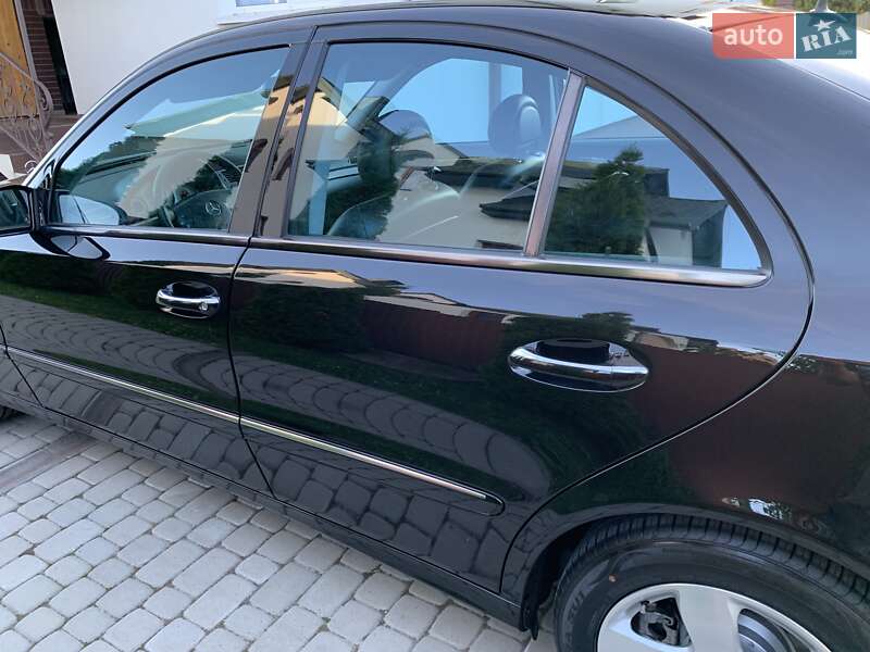 Седан Mercedes-Benz E-Class 2004 в Ивано-Франковске