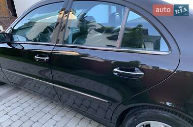 Седан Mercedes-Benz E-Class 2004 в 