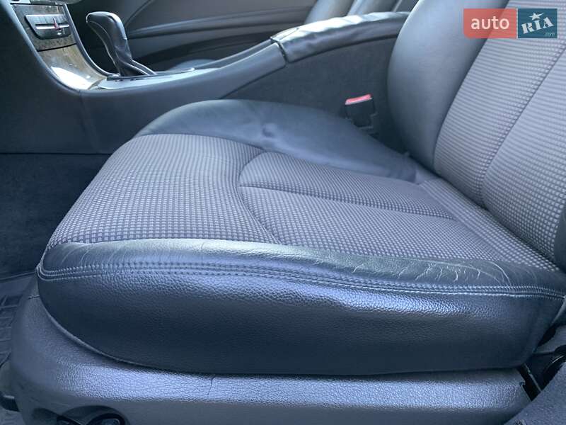 Седан Mercedes-Benz E-Class 2004 в Ивано-Франковске