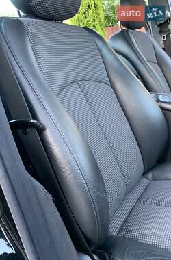 Седан Mercedes-Benz E-Class 2004 в 