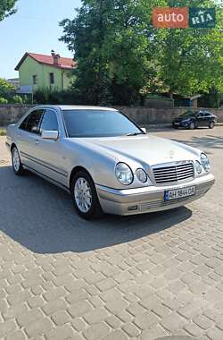 Седан Mercedes-Benz E-Class 1998 в 