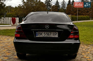 Седан Mercedes-Benz E-Class 2002 в 