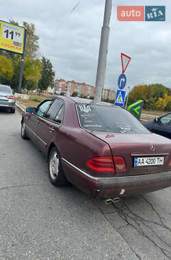 Седан Mercedes-Benz E-Class 1996 в 
