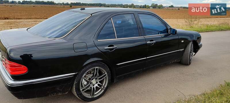 Седан Mercedes-Benz E-Class 1999 в Шептицькому