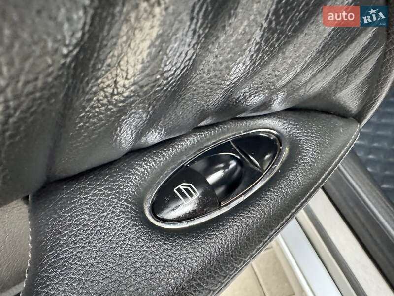 Седан Mercedes-Benz E-Class 2006 в Одессе
