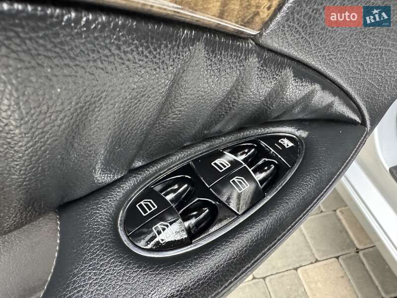 Седан Mercedes-Benz E-Class 2006 в Одессе