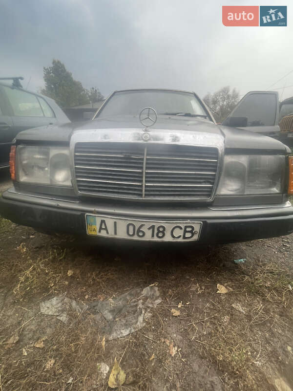 Седан Mercedes-Benz E-Class 1990 в Борисполе