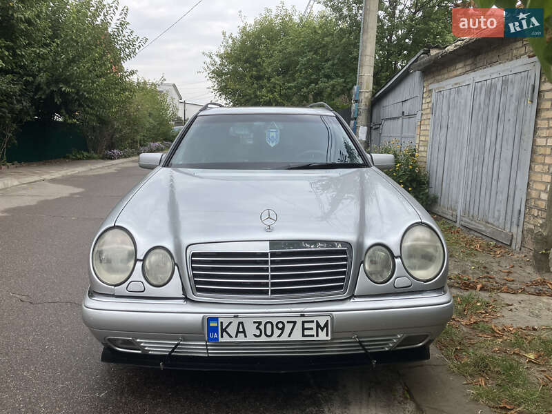 Универсал Mercedes-Benz E-Class 1998 в 