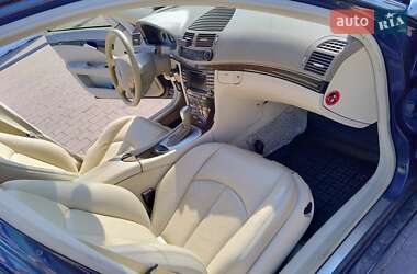 Седан Mercedes-Benz E-Class 2002 в 
