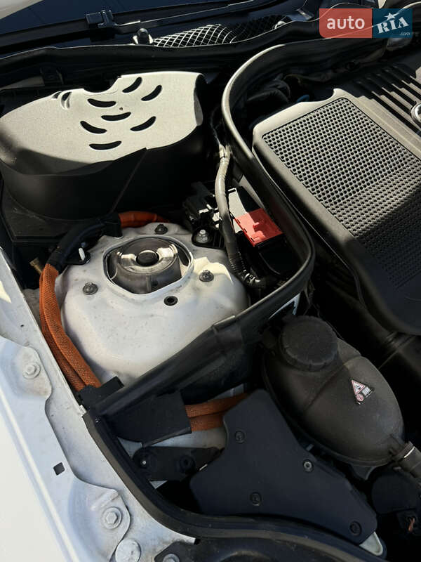 Универсал Mercedes-Benz E-Class 2012 в Запорожье