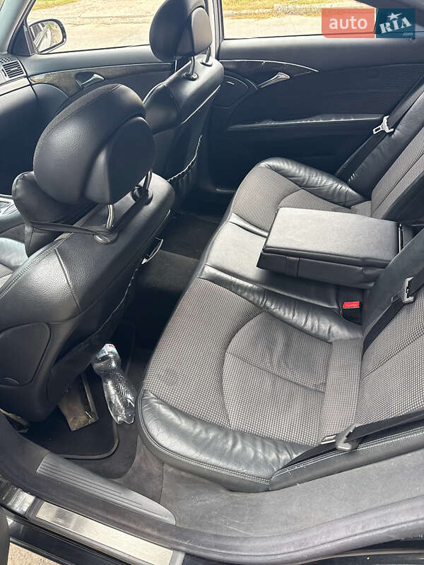 Седан Mercedes-Benz E-Class 2003 в Черкассах