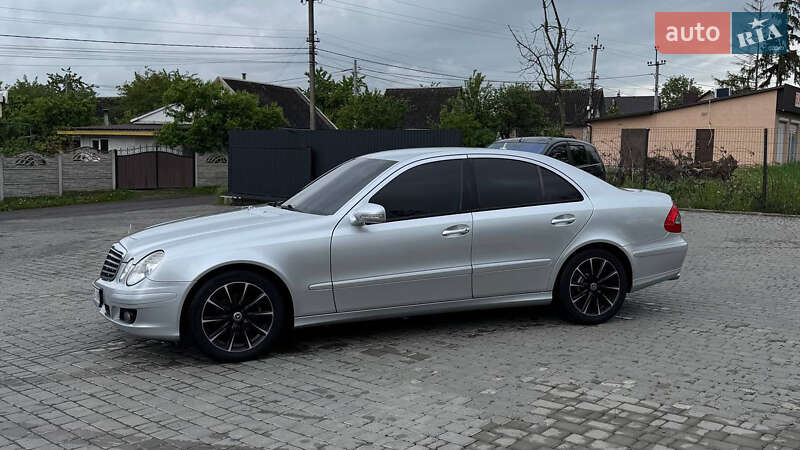 Седан Mercedes-Benz E-Class 2007 в Виннице