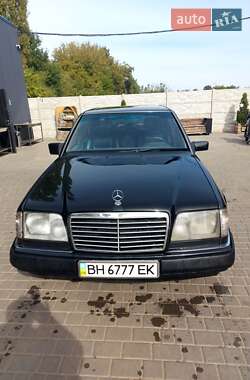 Универсал Mercedes-Benz E-Class 1994 в Раздельной