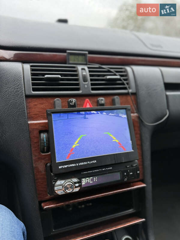 Седан Mercedes-Benz E-Class 1996 в Измаиле