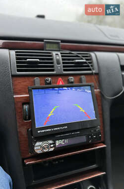 Седан Mercedes-Benz E-Class 1996 в 