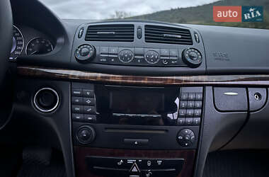 Седан Mercedes-Benz E-Class 2003 в 