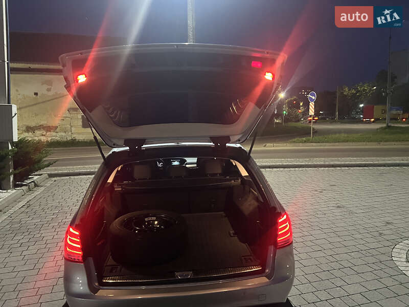 Универсал Mercedes-Benz E-Class 2015 в Дрогобыче фото 54 Универсал Mercedes-Benz E-Class 2015 в Дрогобыче