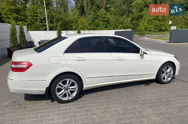 Седан Mercedes-Benz E-Class 2012 в 