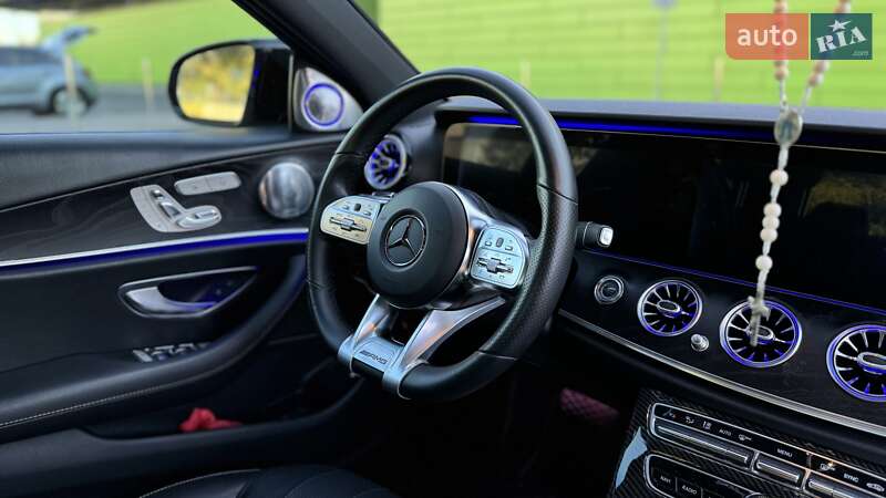 Седан Mercedes-Benz E-Class 2017 в Киеве
