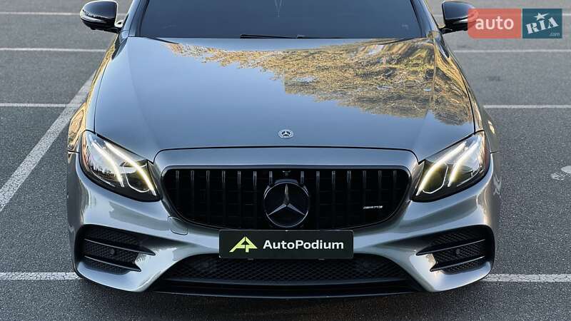 Седан Mercedes-Benz E-Class 2017 в Киеве