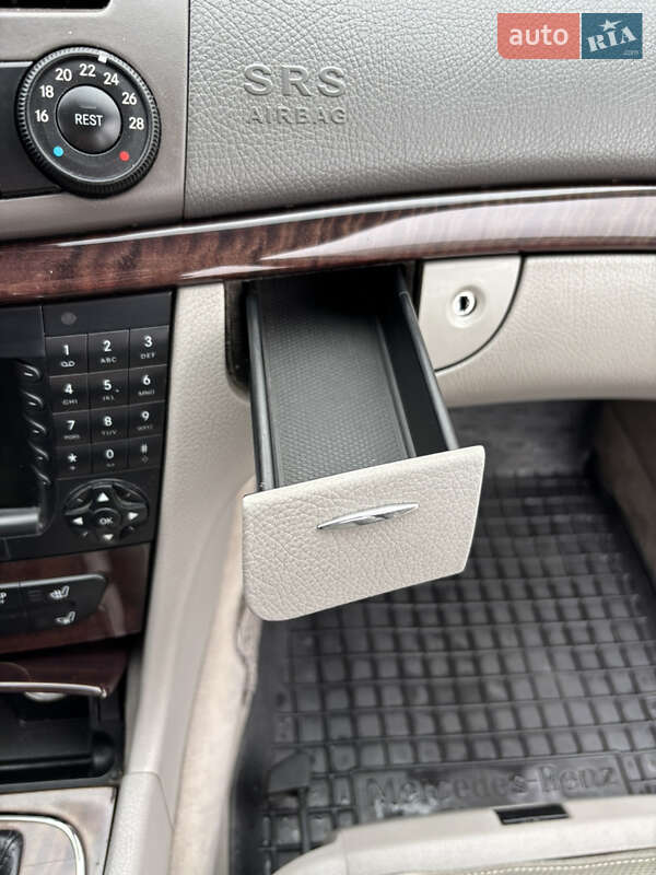 Седан Mercedes-Benz E-Class 2003 в Львові фото 35 Седан Mercedes-Benz E-Class 2003 в Львові