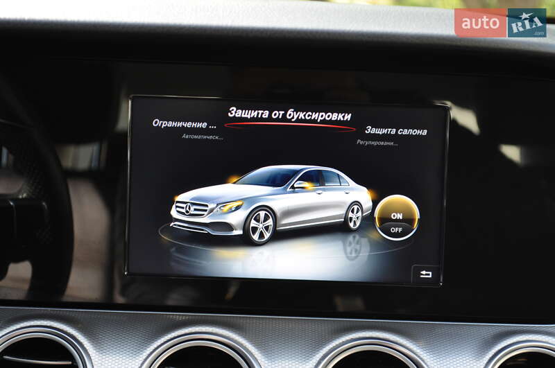 Седан Mercedes-Benz E-Class 2018 в Києві
