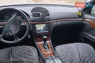 Седан Mercedes-Benz E-Class 2003 в 