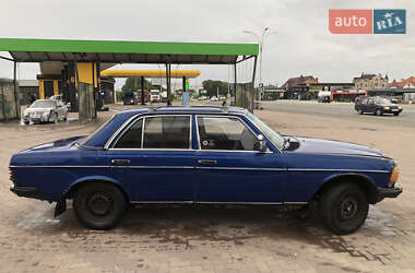 Седан Mercedes-Benz E-Class 1981 в 