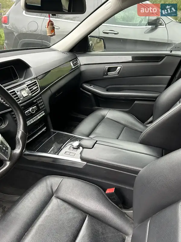 Mercedes-Benz E-Class 2013 VIN WDD2122051A860735 фото оголошення 4 з 40