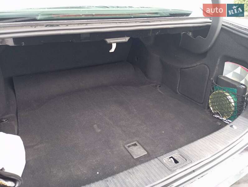 Седан Mercedes-Benz E-Class 2013 в Ужгороде