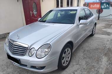 Седан Mercedes-Benz E-Class 2007 в 