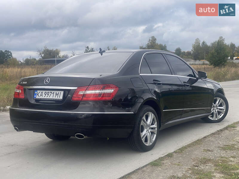 Седан Mercedes-Benz E-Class 2011 в Києві фото 3 Седан Mercedes-Benz E-Class 2011 в Києві