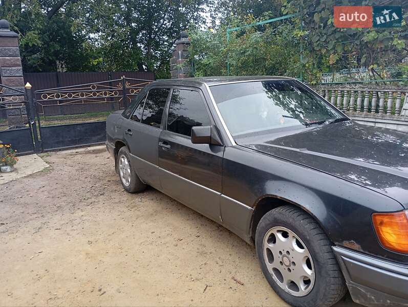 Седан Mercedes-Benz E-Class 1993 в Здолбуніві фото 11 Седан Mercedes-Benz E-Class 1993 в Здолбуніві