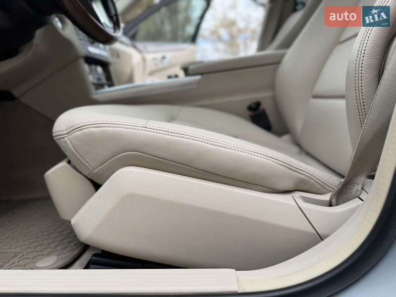 Седан Mercedes-Benz E-Class 2014 в Звягелі